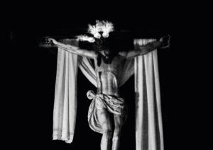Fotografía Casquet, ilustra la portada de la primera edición de «El Sudario»